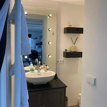 Bed & Breakfast Place To Be Naarden