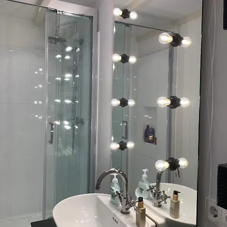 Place To Be Bed & Breakfast Naarden