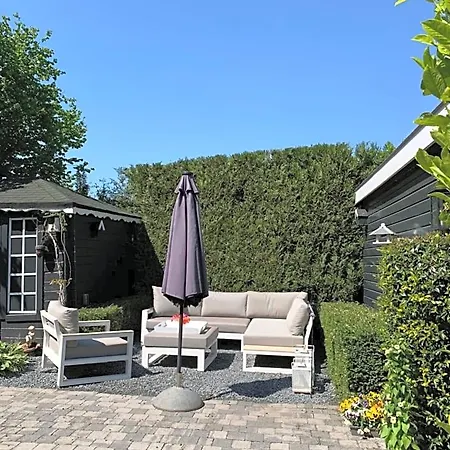 Place To Be Bed & Breakfast Naarden