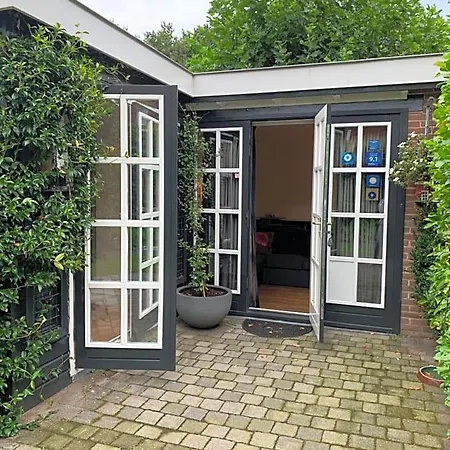 Place To Be 3* Naarden